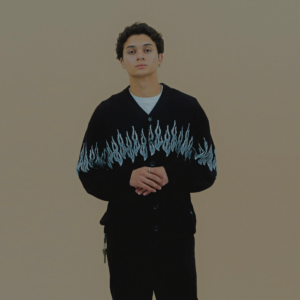 FLAME [CARDIGAN] 05110