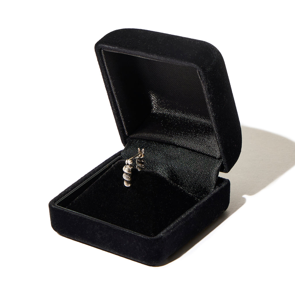 BETTY [EARRING]SILVER925 05059