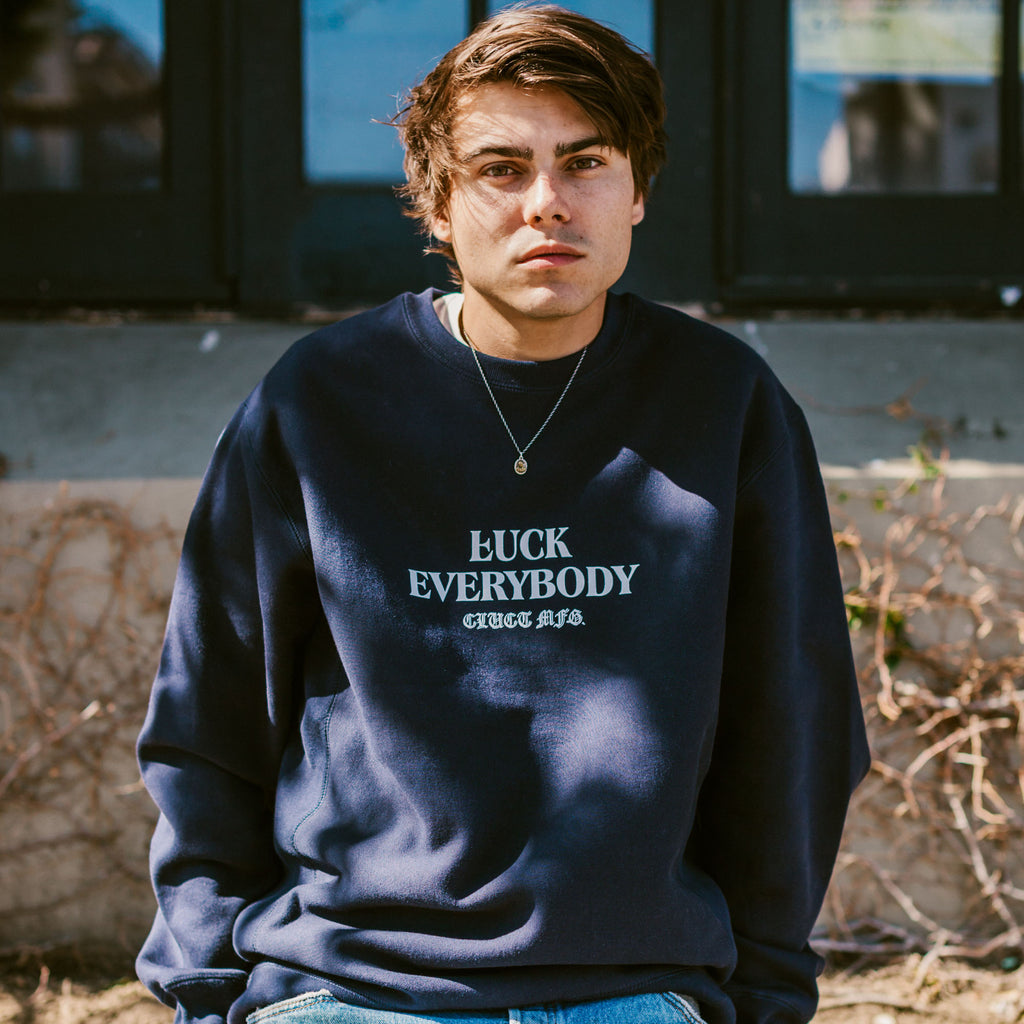 LUCK EVERYBODY [CREW SWEAT] 04527